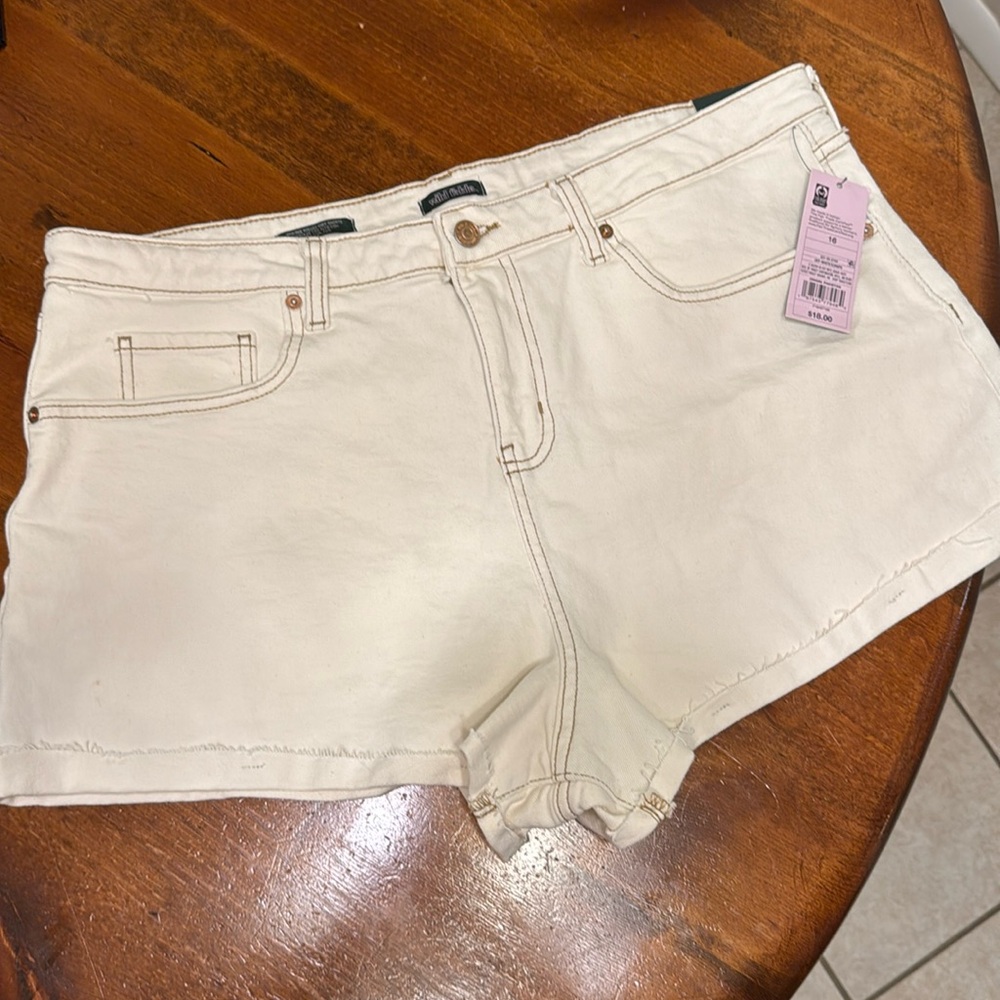 Wild Fable Rolled Cuff shorts - size 16